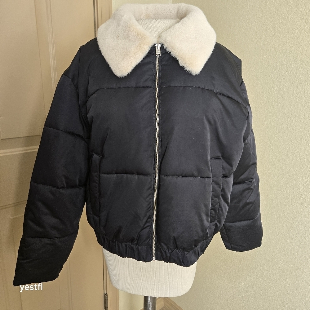 A&F Abercrombie and Fitch Ultra Collection Faux Fur Puffer Zip-Up Jacket L - Picture 2 of 9